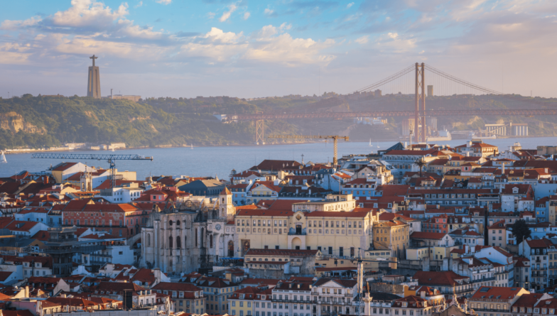 Vue de Miradouro da Senhora do Monte à Lisbonne.