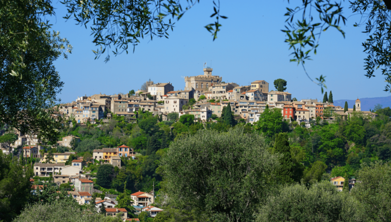 Le village médiéval de Haut de Cagnes sur la côte d'azur près de Nice où a vécu le peintre Auguste Renoir